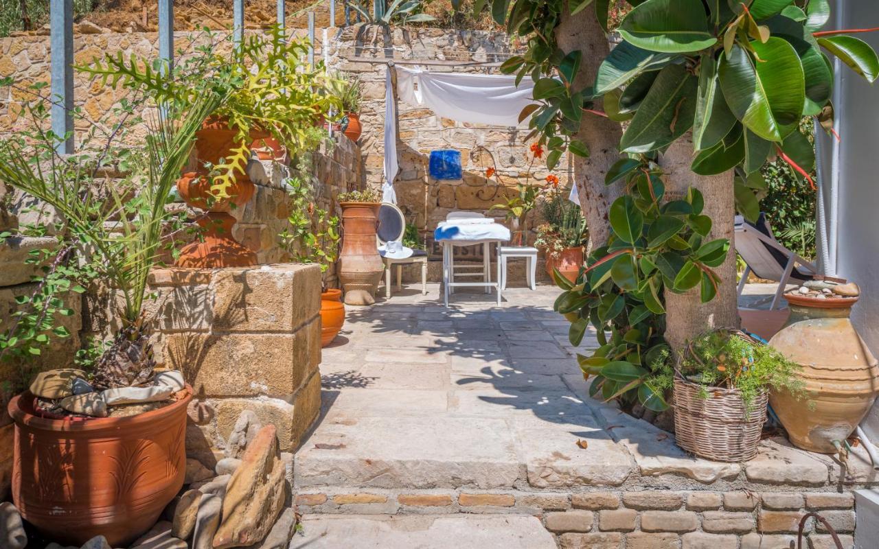Anastasia Miramar Deluxe Apartments Akrotiri  Exterior photo