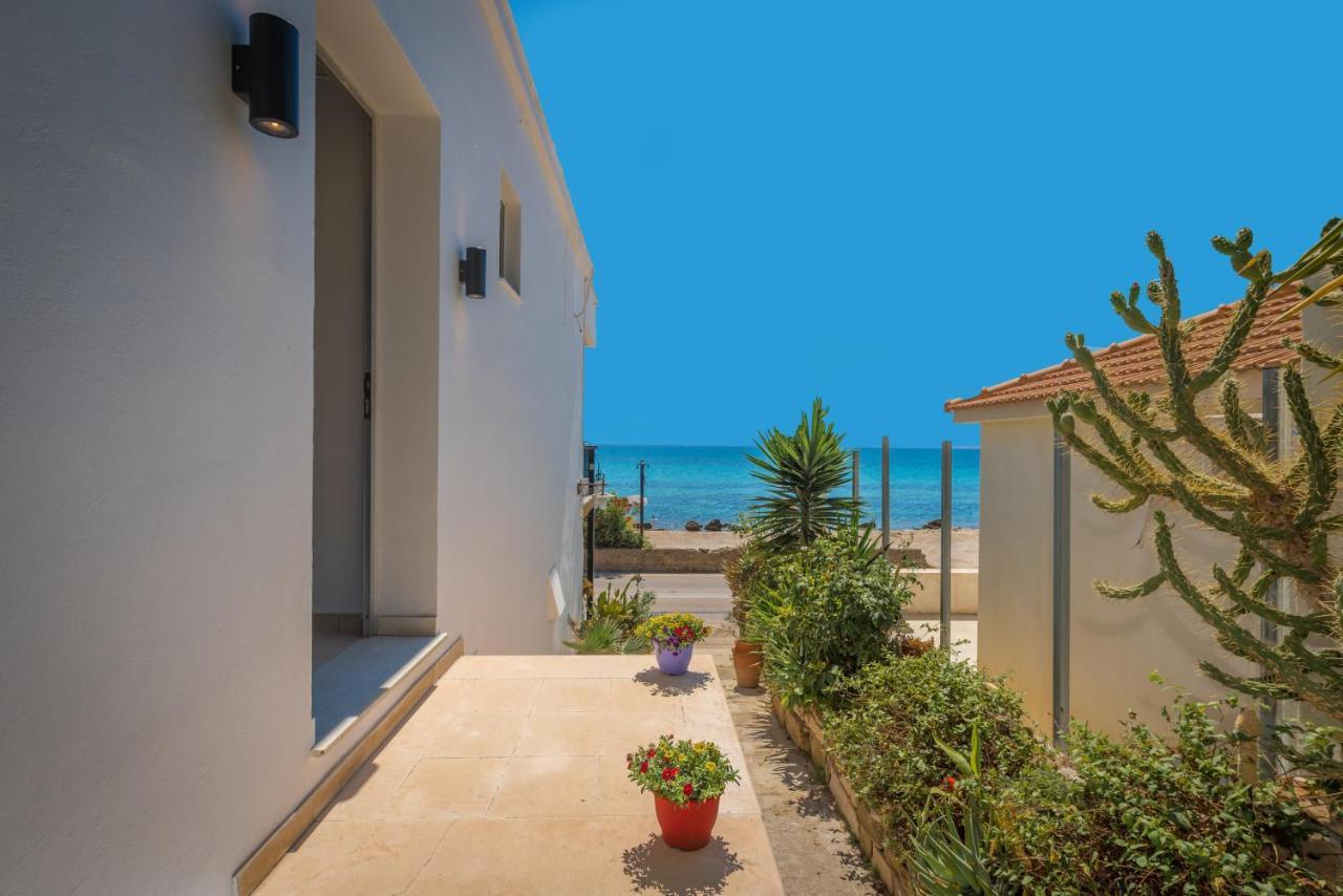 Anastasia Miramar Deluxe Apartments Akrotiri  Exterior photo